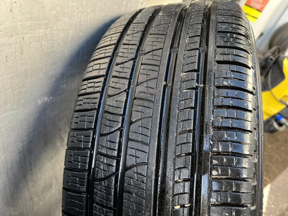 Volkswagen Amarok 18" Alloy Wheels with Pirelli Tyres