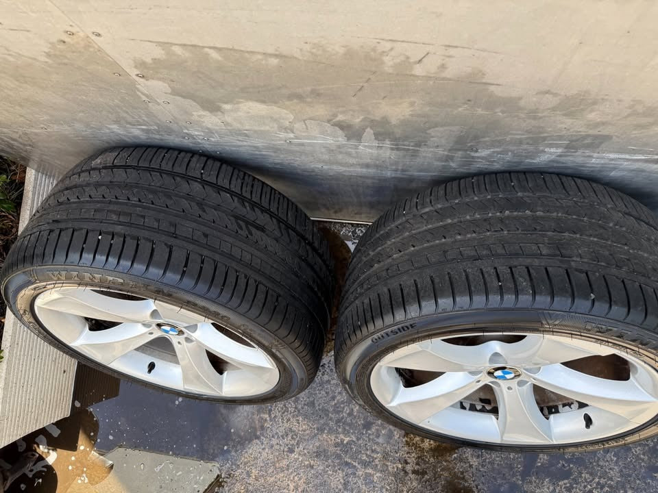 BMW X5/X6 Staggered 20” Alloy Wheels with Tyres