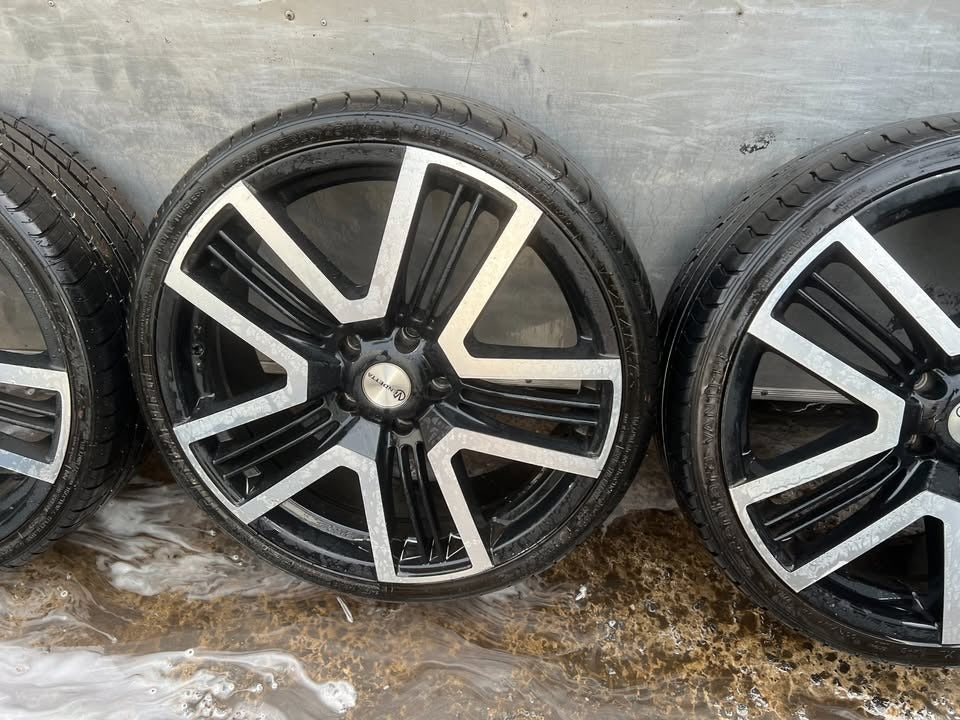 Vendetta 20” Alloy Wheels with Good Tyres