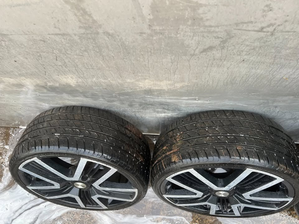 Vendetta 20” Alloy Wheels with Good Tyres