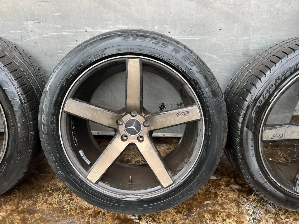 Niche 20” Alloy Wheels with Good Tyres
