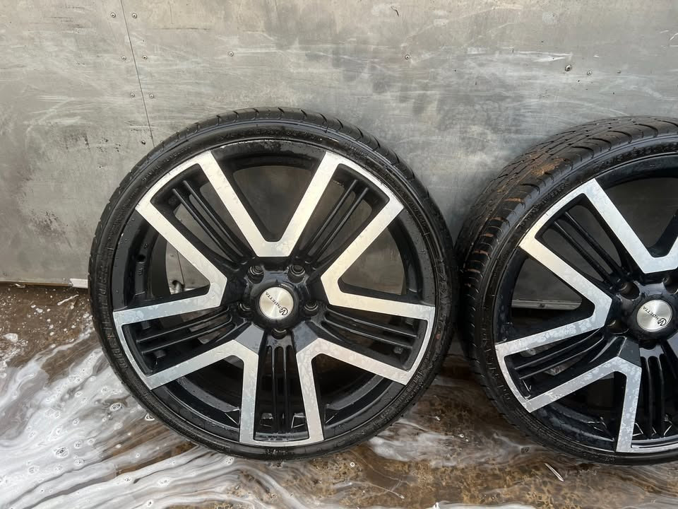 Vendetta 20” Alloy Wheels with Good Tyres
