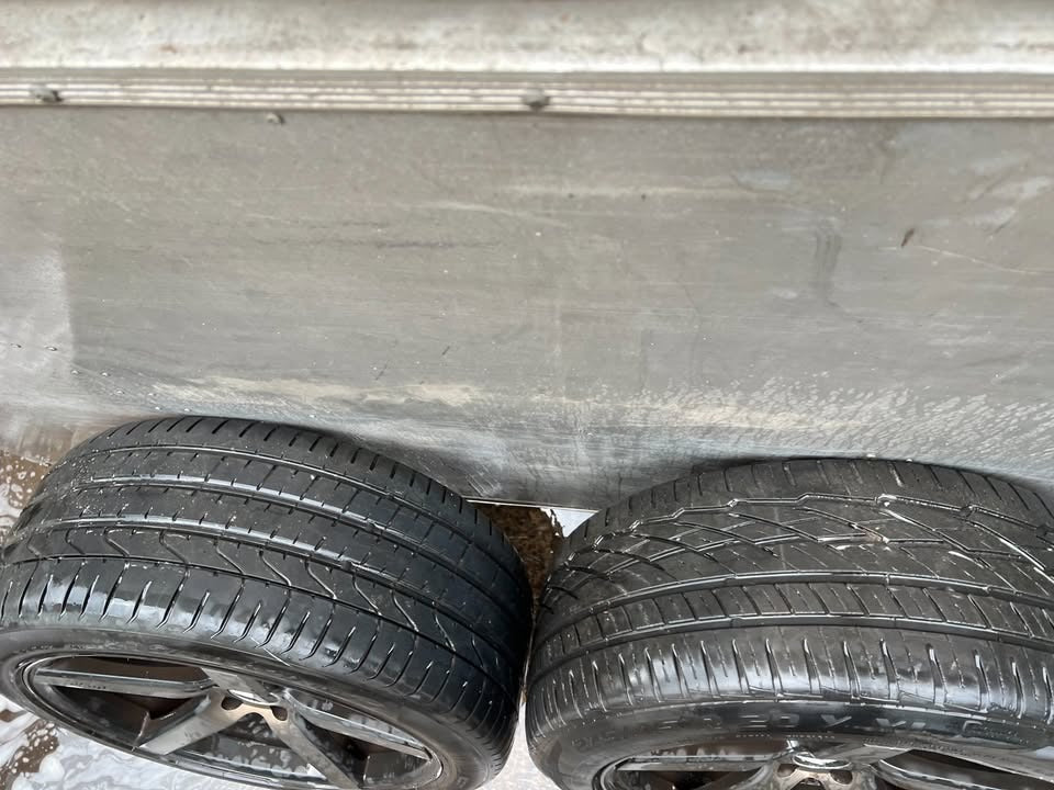 Niche 20” Alloy Wheels with Good Tyres
