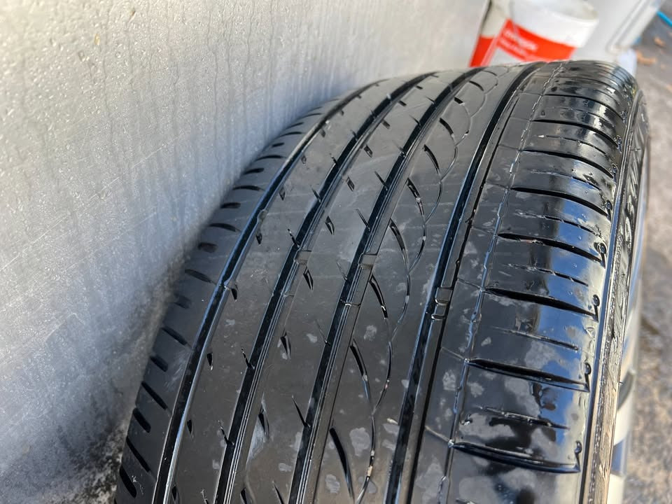 Multi Fit 19” Alloy Wheels with Excellent Tyres