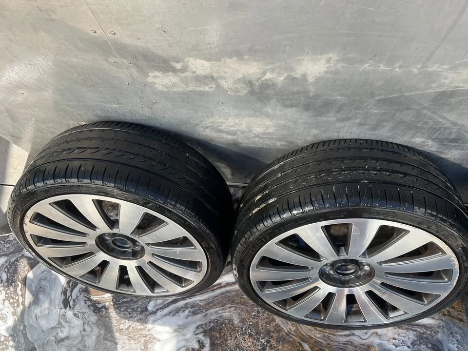 Multi Fit 19” Alloy Wheels with Excellent Tyres
