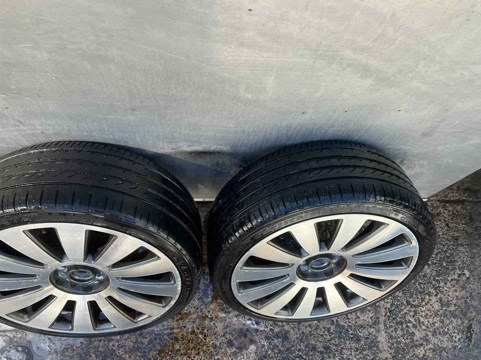 Multi Fit 19” Alloy Wheels with Excellent Tyres