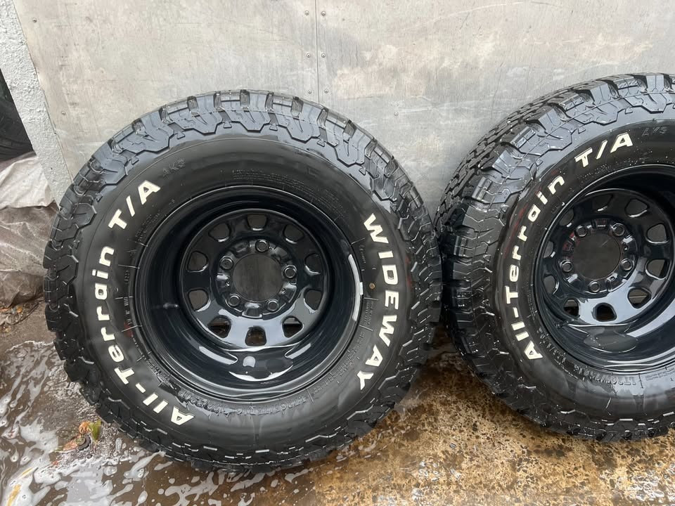 BF Goodrich A/T Tyres with 5 Stud Rims