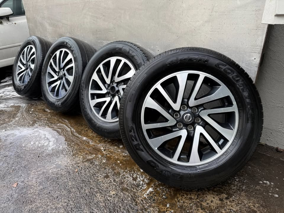 Nissan Navara NP300 18" Alloy Wheels with Tyres