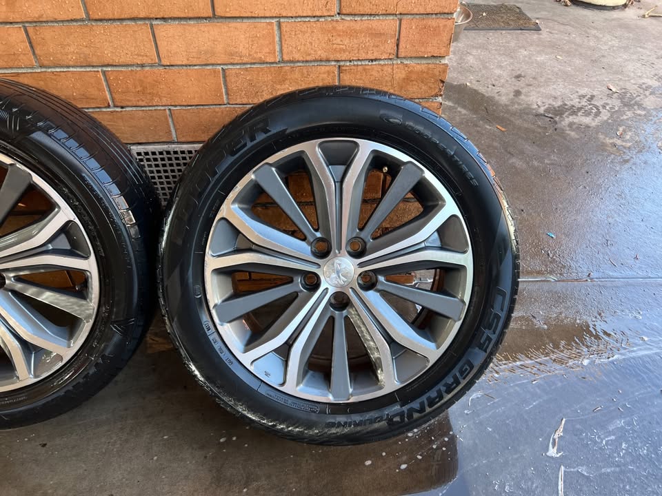 Peugeot 4008 18" Alloy Wheels with Tyres