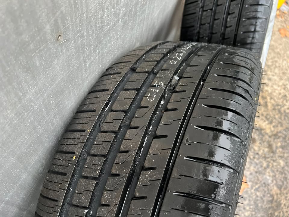 Mercedes Benz AMG C63 18" Alloy Wheels with Excellent Tyres