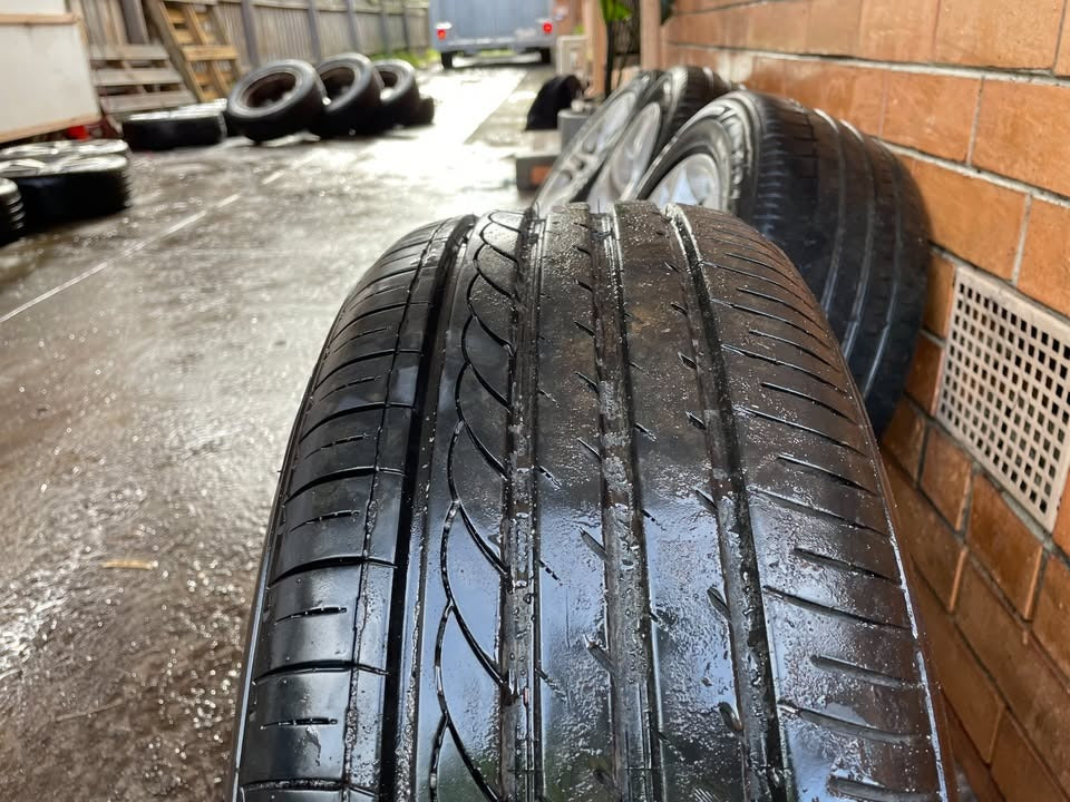 BMW 16" Alloy Wheels with Very Good Tyres