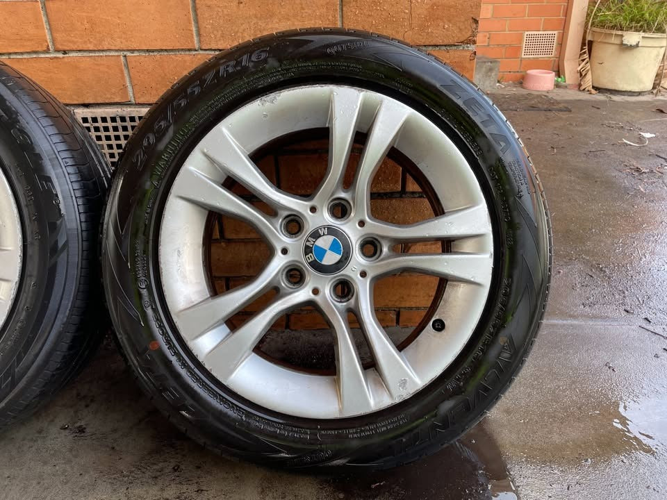BMW 16" Alloy Wheels with Very Good Tyres