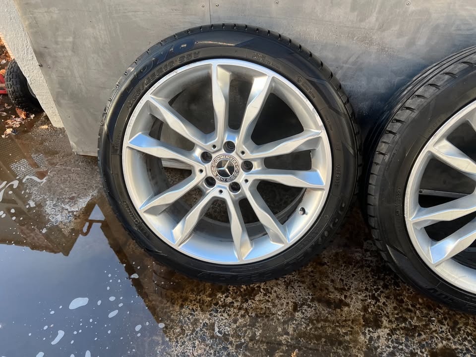 Mercedes Benz GLA 19" Alloy Wheels with Toyo Tyres