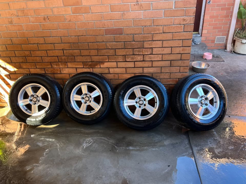CSA 16" Alloy Wheels with Good Tyres