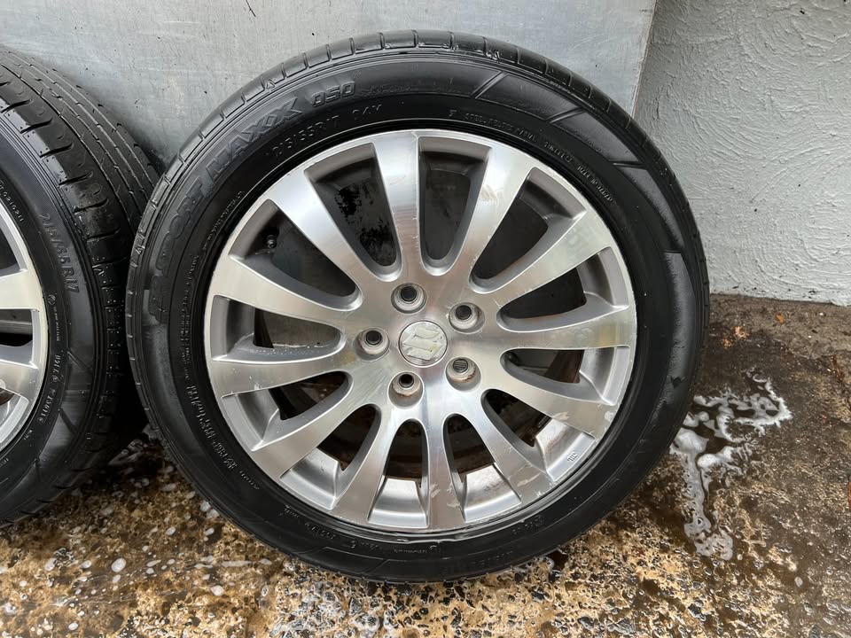 Suzuki Kizashi 17" Alloy Wheels with Tyres
