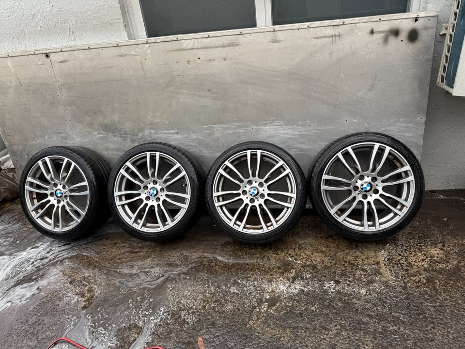 BMW 3/4 Series 19" Staggered Alloy Wheels with Good Tyres