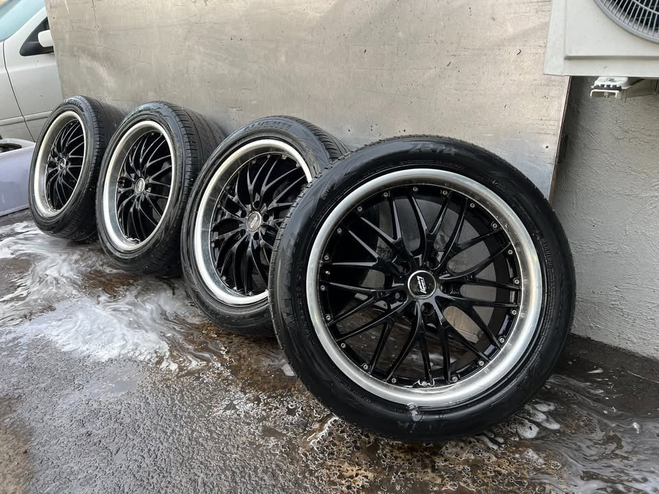 Icon 20 Inch Alloy Wheels with Tyres *Delivery*