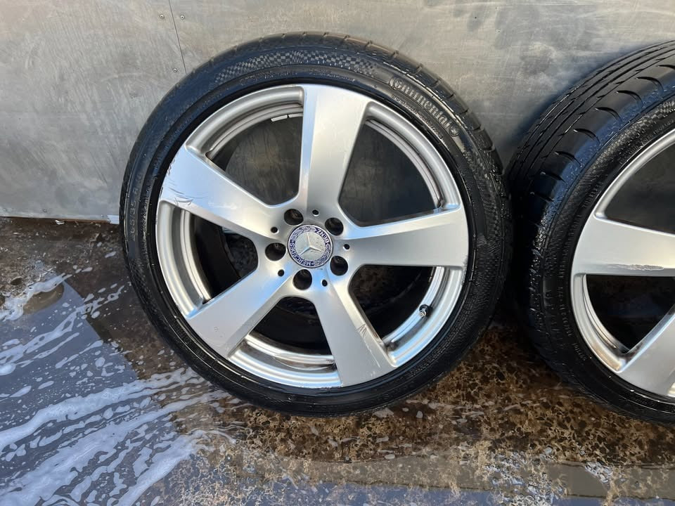 Mercedes Benz 18" Alloy Wheels with Excellent Tyres