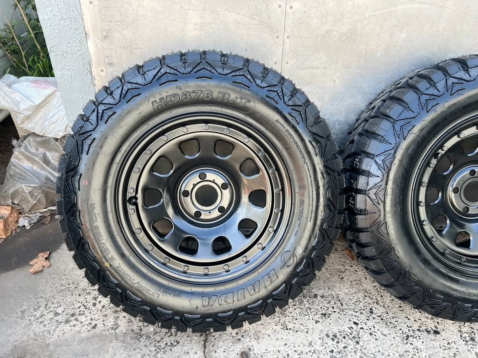 Imitation Beadlock 17" Steel Rims with R/T Tyres