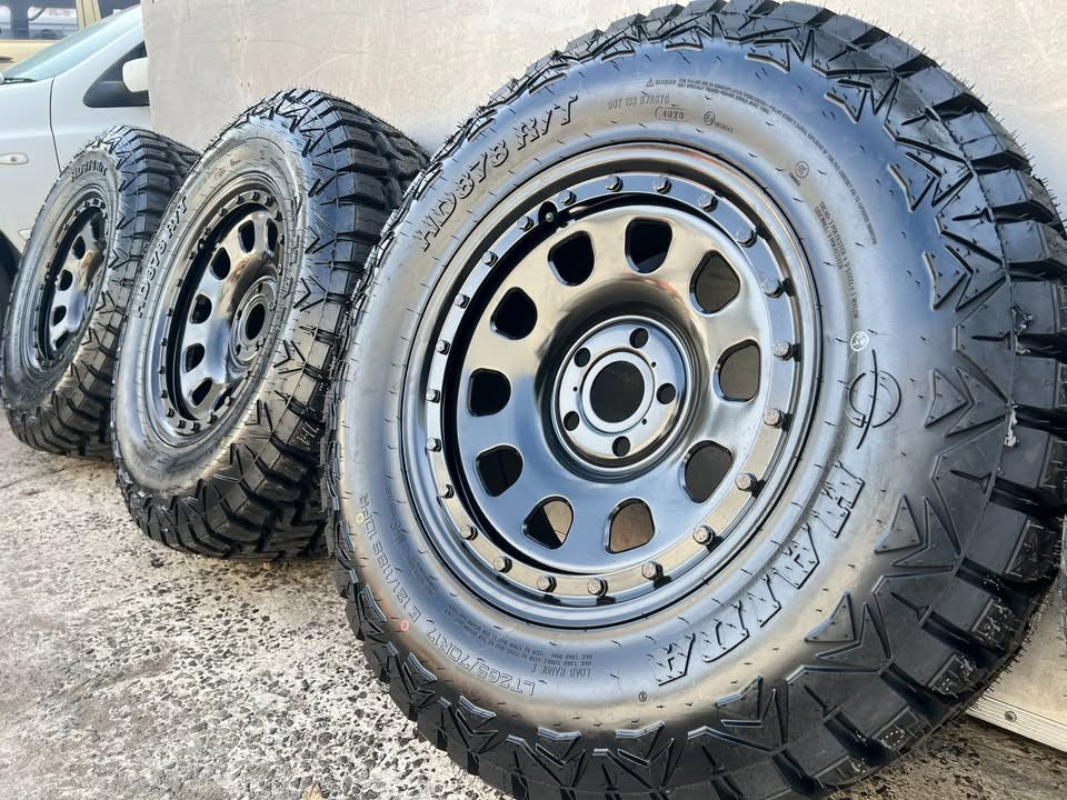 Imitation Beadlock 17" Steel Rims with R/T Tyres