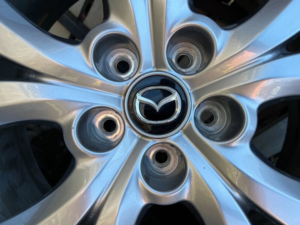 Mazda CX30 18" Alloy Wheels with Excellent Tyres