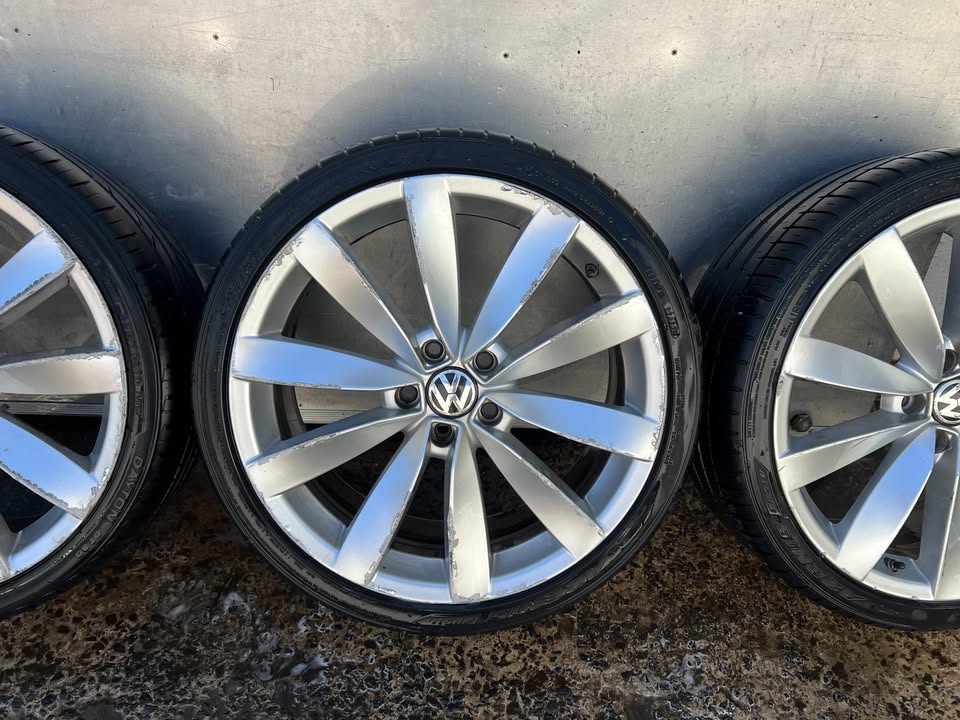 Volkswagen 19" Alloy Wheels with Good Tyres
