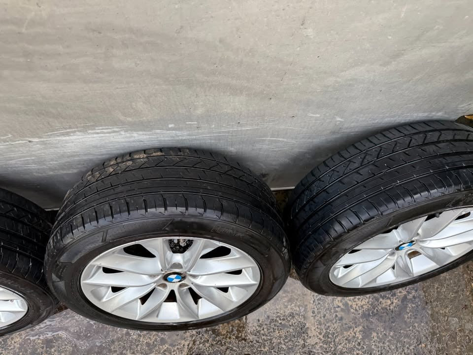 BMW X3/X4 18" Alloy Wheels with Excellent Tyres