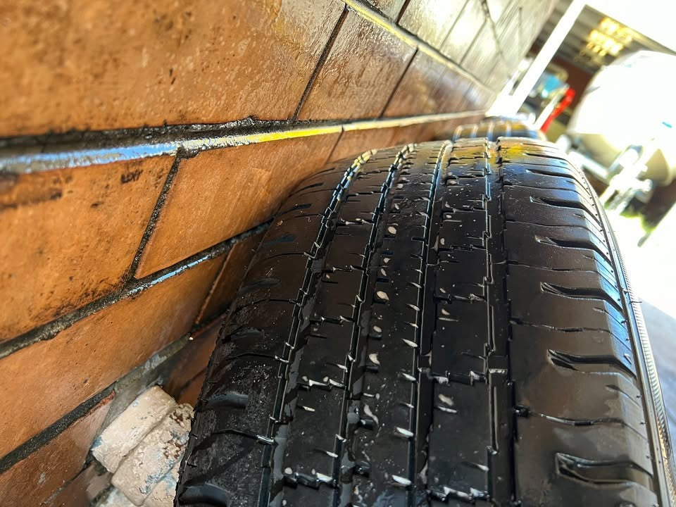 Audi Q3/Q5 17” Alloy Wheels with Excellent Tyres