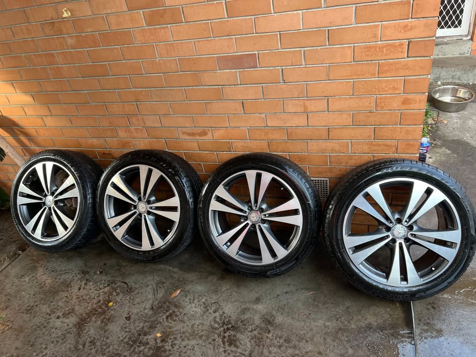 Mercedes Benz GLA 20" Alloy Wheels with Bridgestone Tyres