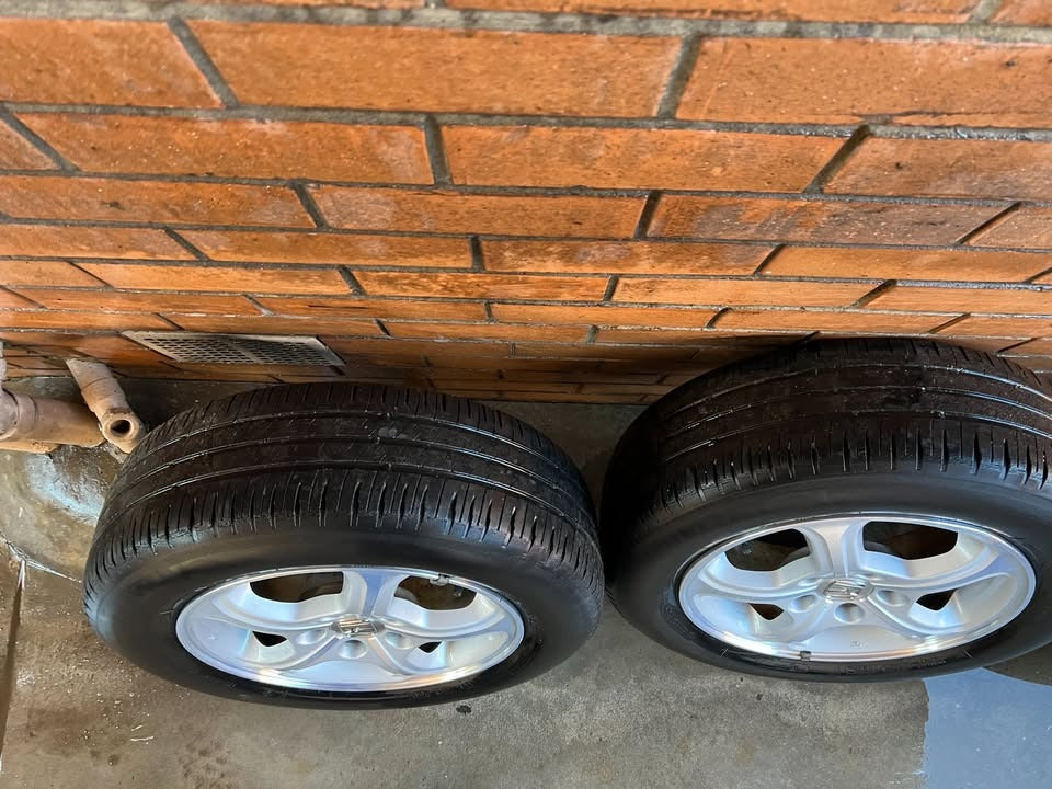 Honda 5 Stud 15" Alloy Wheels with Good Tyres