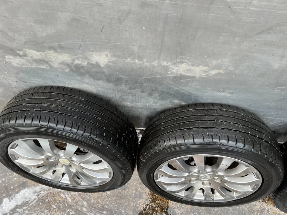 Suzuki Kizashi 17" Alloy Wheels with Tyres
