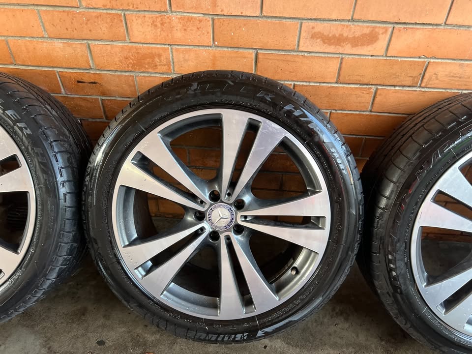 Mercedes Benz GLA 20" Alloy Wheels with Bridgestone Tyres