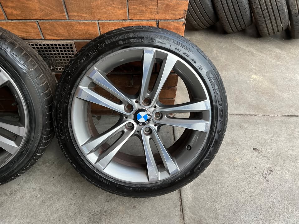 BMW 18 Inch Alloy Wheels with Excellent Tyres