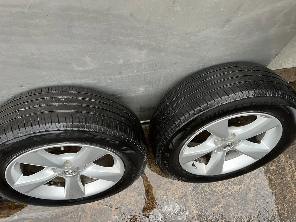 Lexus RX350 18” Alloy Wheels with Tyres