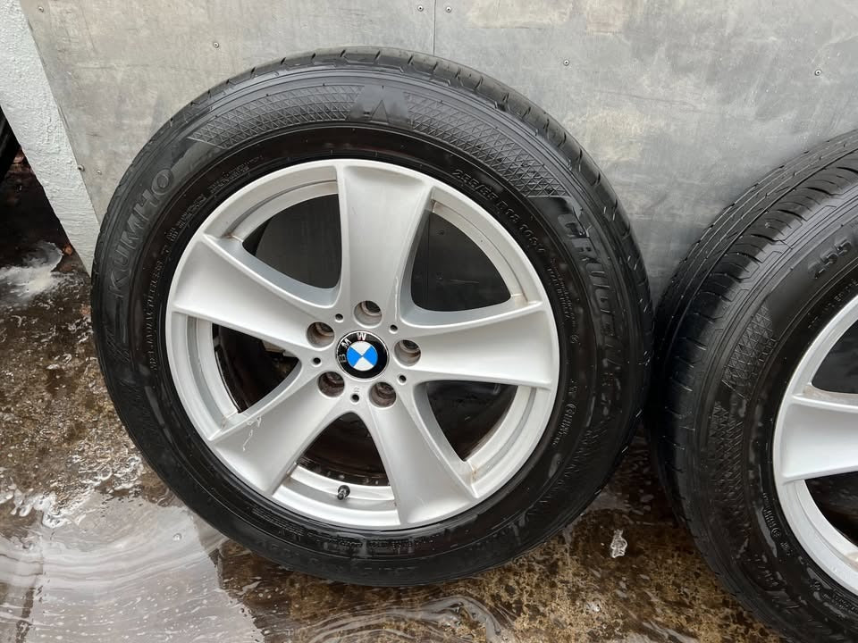 BMW 18” Alloy Wheels with Tyres