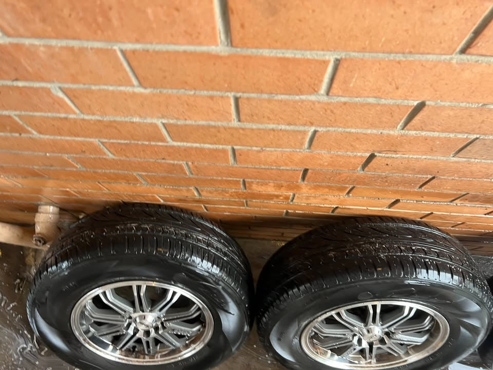 Avanti 15" Multi Fit Alloy Wheels with Excellent Tyres