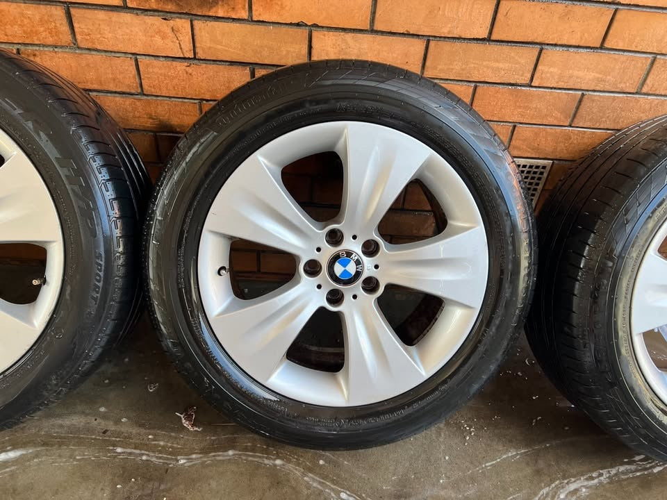BMW X5 19" Staggered Alloy Wheels with Good Tyres