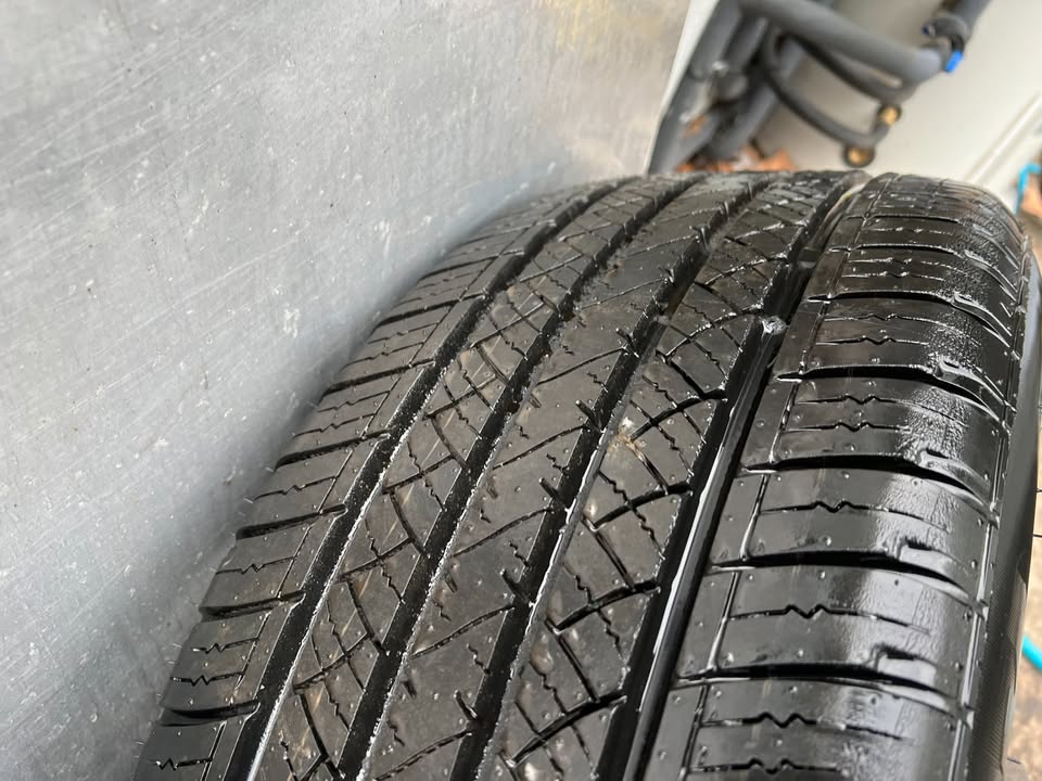 ANZ 18" Alloy Wheels with Tyres