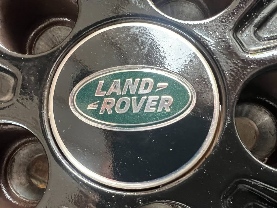 Landrover Range Rover 20” Alloy Wheels with Pirelli Tyres