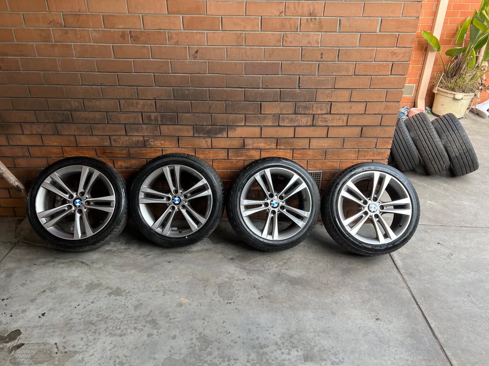 BMW 18 Inch Alloy Wheels with Excellent Tyres
