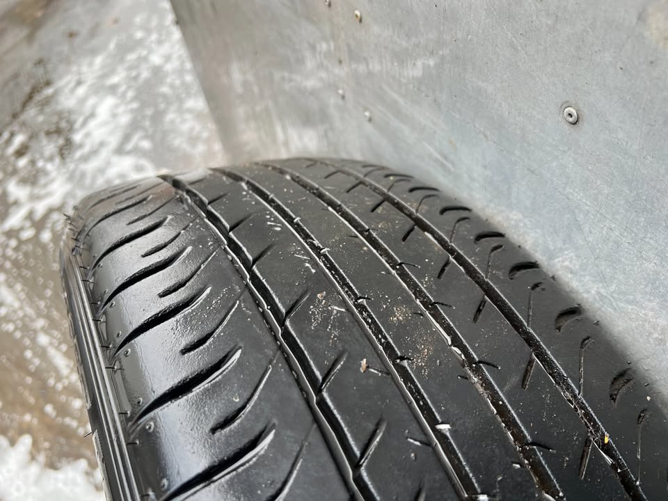 Suzuki Kizashi 17" Alloy Wheels with Tyres