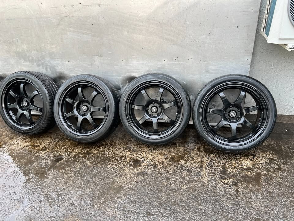 Ox Wheel Black 17" Alloy Wheels with Tyres