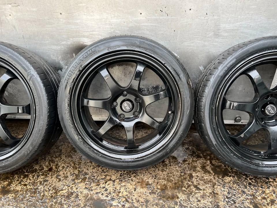 Ox Wheel Black 17" Alloy Wheels with Tyres