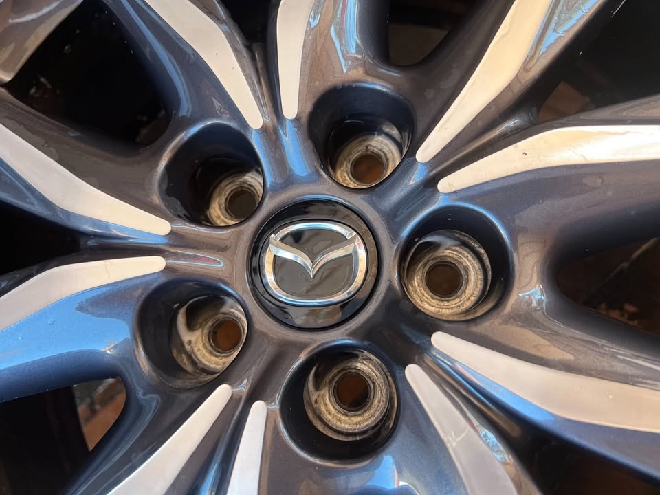 Mazda CX7/CX9 19" Alloy Wheels with Excellent Tyres