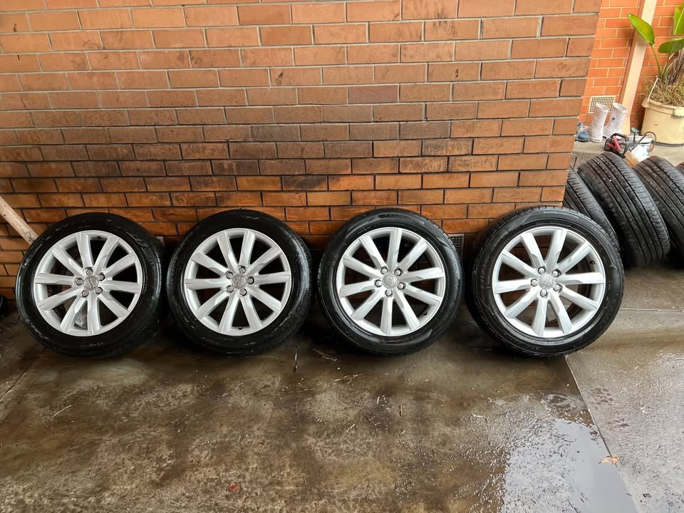 Audi Q5 19" Alloy Wheels with Good Tyres