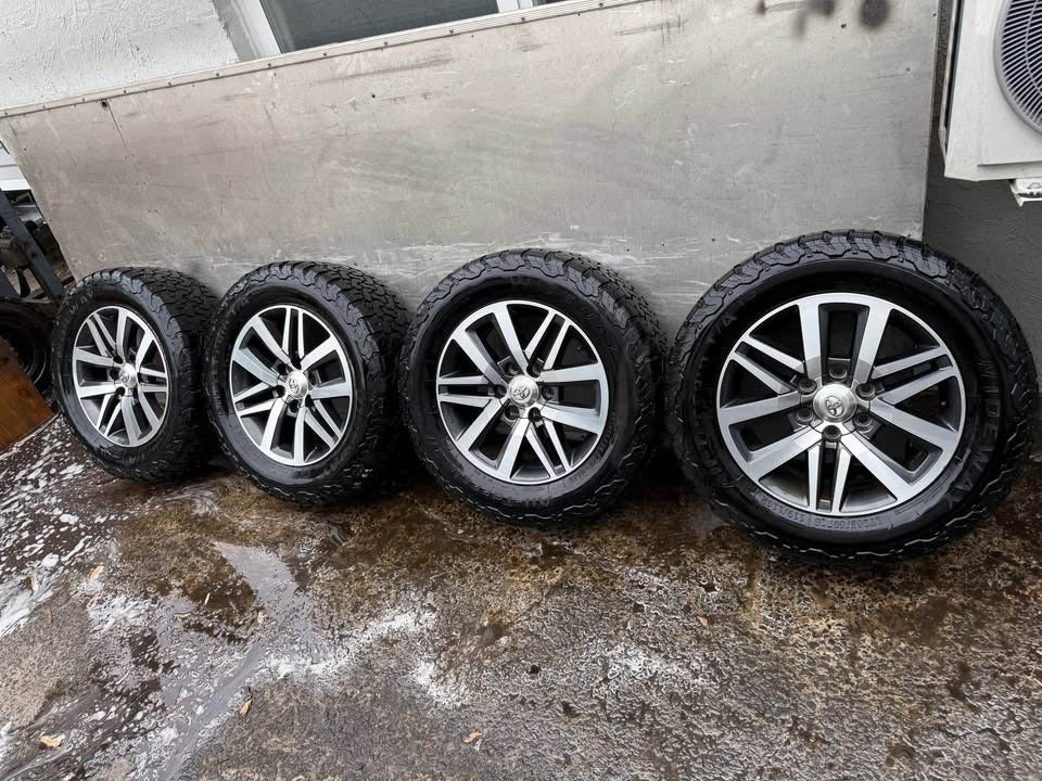 Toyota Hilux 18” Alloy Wheels with BF Goodrich Style A/T Tyres