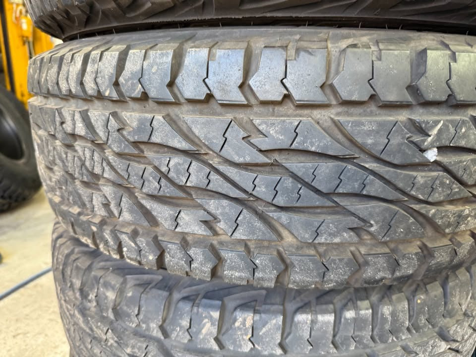 Bridgestone Dueler A/T Tyres