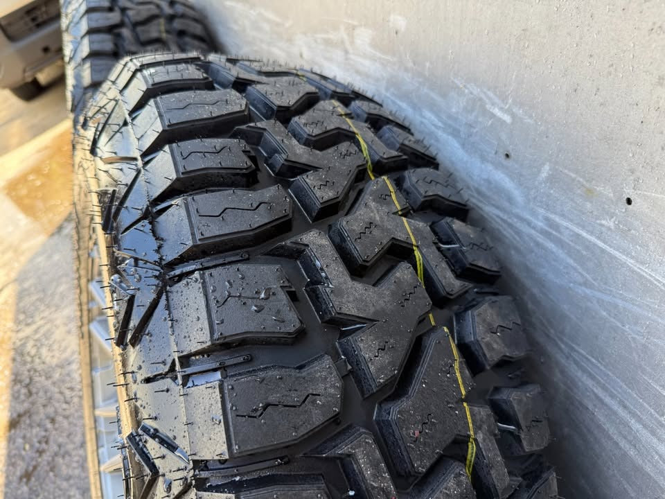 Grudge Off-Road 6 Stud Alloy Wheels with R/T Tyres