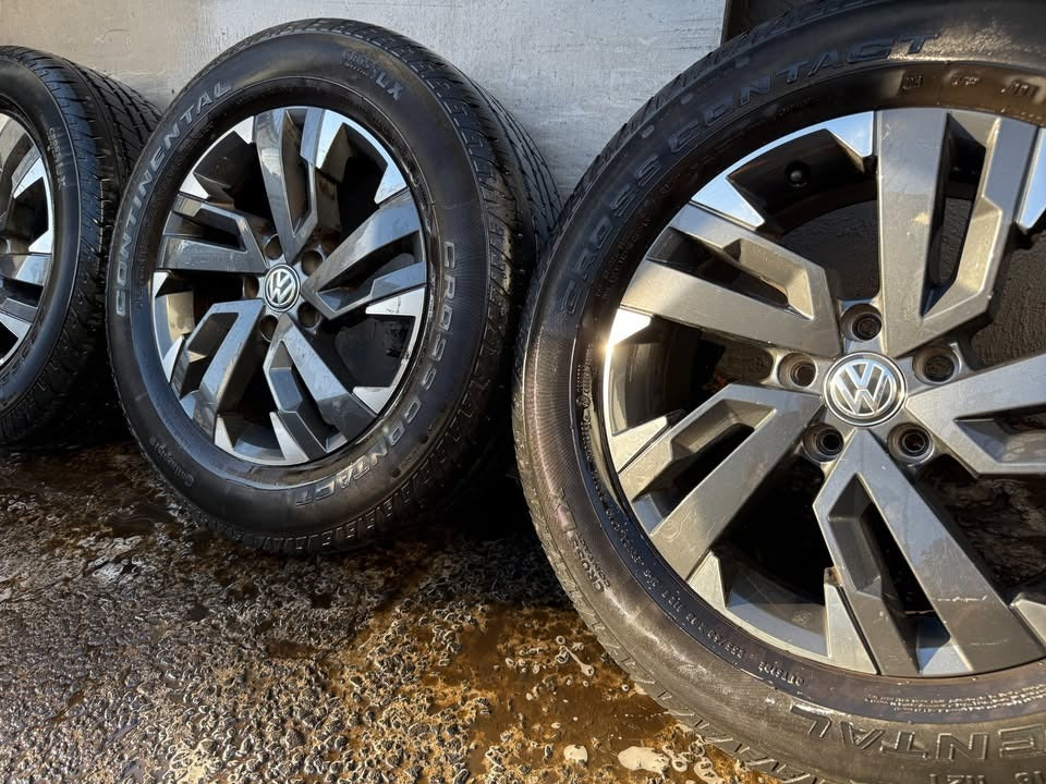 Volkswagen Amarok 18” Alloy Wheels with Continental Tyres