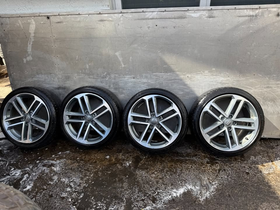 Audi A3 18” Alloy Wheels with Good Tyres